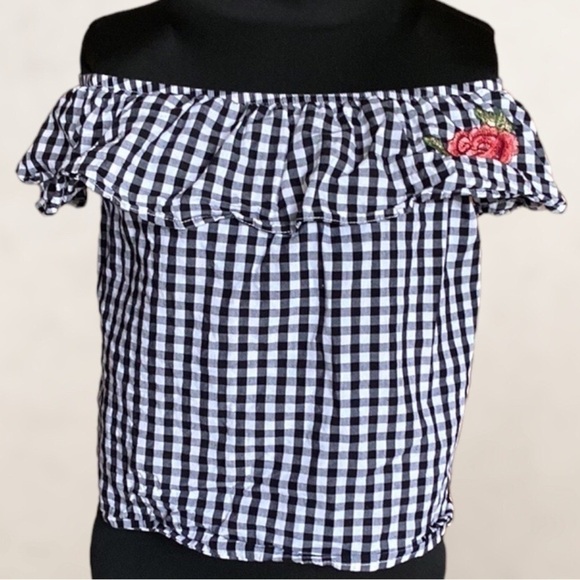 Ambiance Gingham Check Ruffled and Embroidered Crop Top black and white Medium - Picture 1 of 9